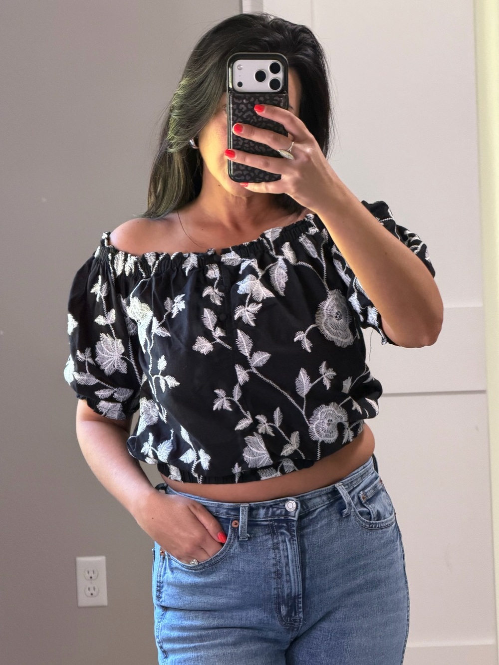 Who What Wear Black Off-Shoulder Puff Sleeve Floral Top